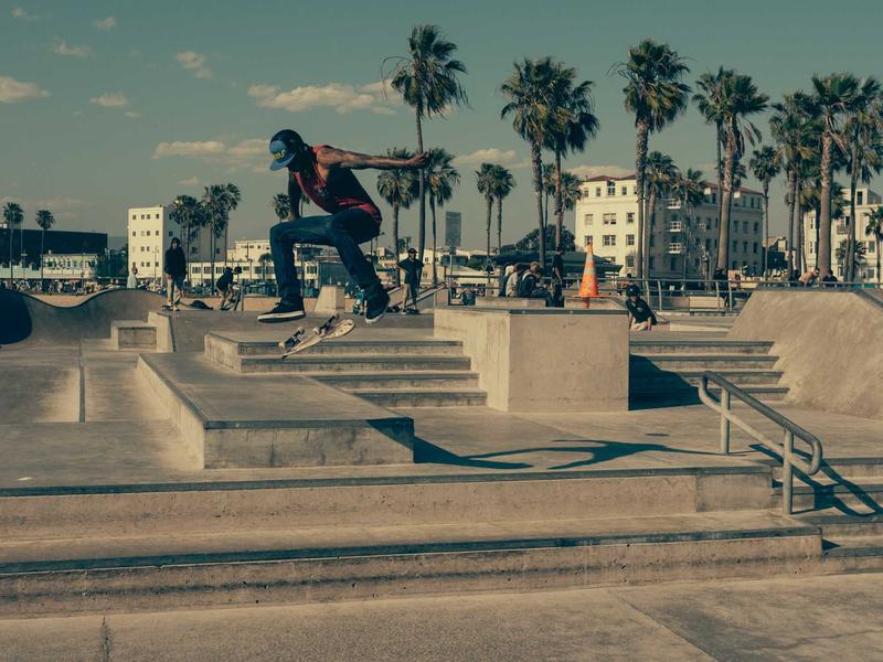 直播伴侣<br>推流监控与弹幕互动管理